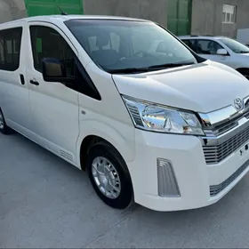Toyota Hiace 2023