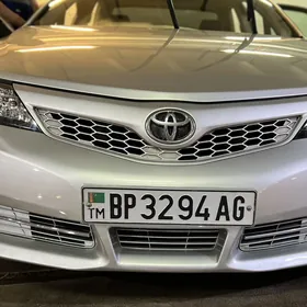 Toyota Camry 2012