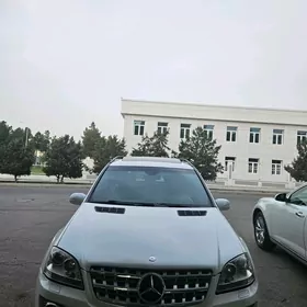 Mercedes-Benz ML350 2008