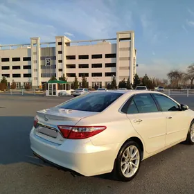 Toyota Camry 2017