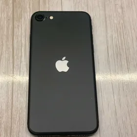 iPhone se 3