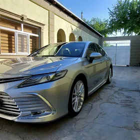 Toyota Camry 2022