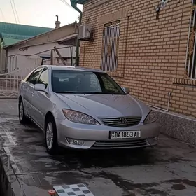 Toyota Camry 2003