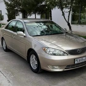 Toyota Camry 2003
