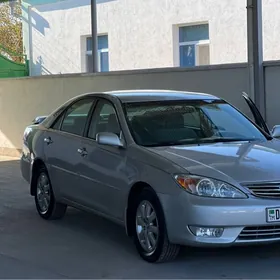 Toyota Camry 2004