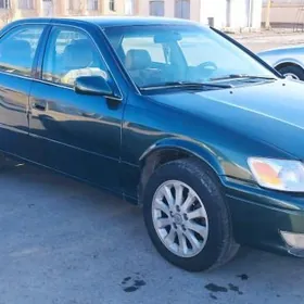 Toyota Camry 2001
