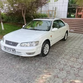 Toyota Camry 1999