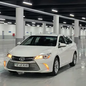 Toyota Camry 2017