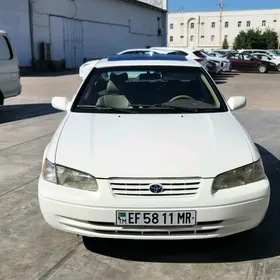 Toyota Camry 1999