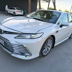 Toyota Camry 2022