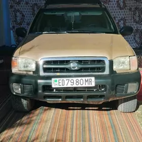 Nissan Pathfinder 2003