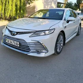 Toyota Camry 2022