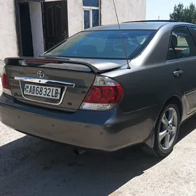 Toyota Camry 2005