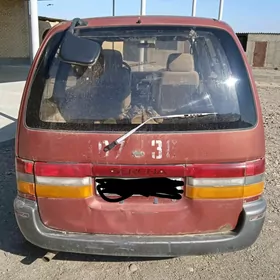 Nissan Stanza 1992