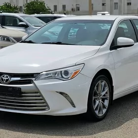 Toyota Camry 2016