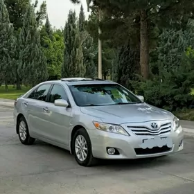 Toyota Camry 2011