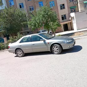 Toyota Camry 2000