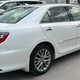 Toyota Camry 2016