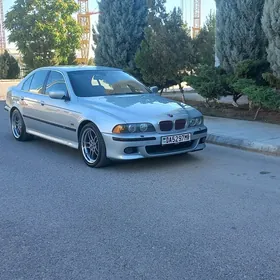 BMW E39 2001