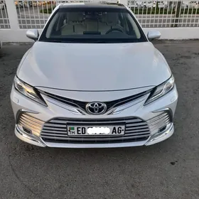 Toyota Camry 2022