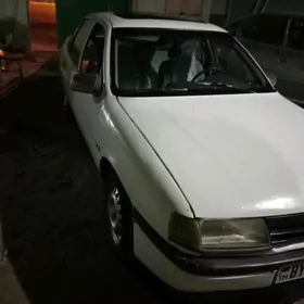 Opel Vectra 1990