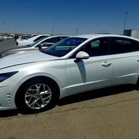 Hyundai Sonata 2021