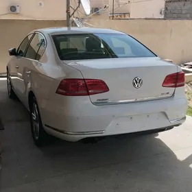 Volkswagen Passat 2011
