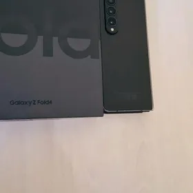 Samsung Fold 4 12/256 GB