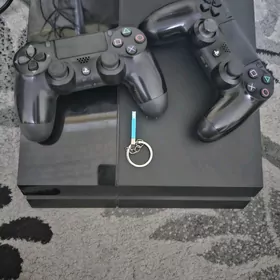 PS 4