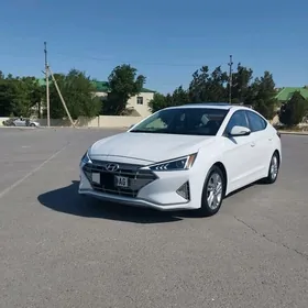 Hyundai Elantra 2020