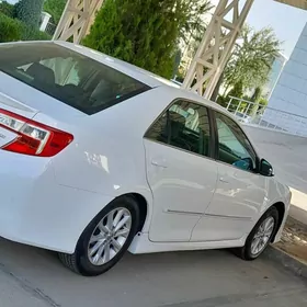 Toyota Camry 2011