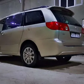 Toyota Sienna 2006