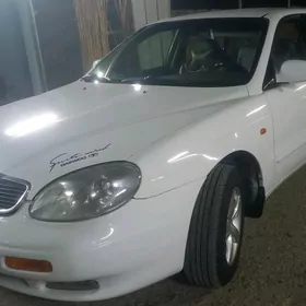 Daewoo Leganza 1998