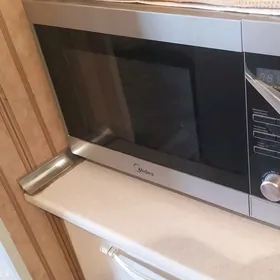 midea
