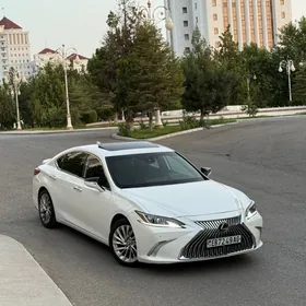 Lexus ES 350 2020