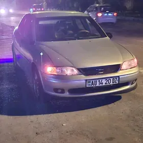 Opel Vectra 2000