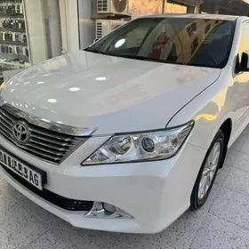 Toyota Camry 2014