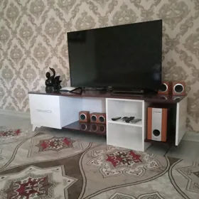 Продаю Телевизор и подставку