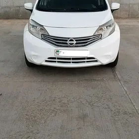 Nissan Versa Note 2015