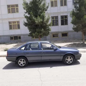 Opel Vectra 1989