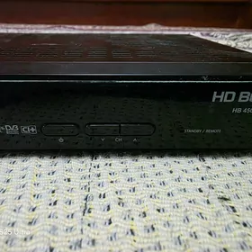 tyuner /тюнер hd box hb4500ci+