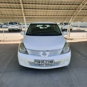 Nissan Versa 2012