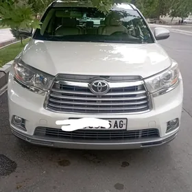 Toyota Highlander 2014