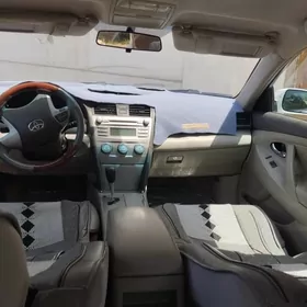 Toyota Camry 2010