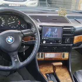 BMW 7 Series 1991