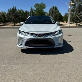 Toyota Camry 2022