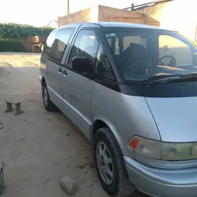 Toyota Previa 1992