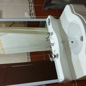 Зеркало с раковиной