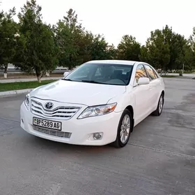 Toyota Camry 2010