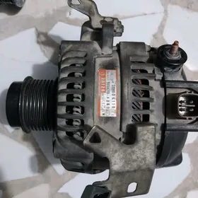 Generator (dinam) toyota 2,4